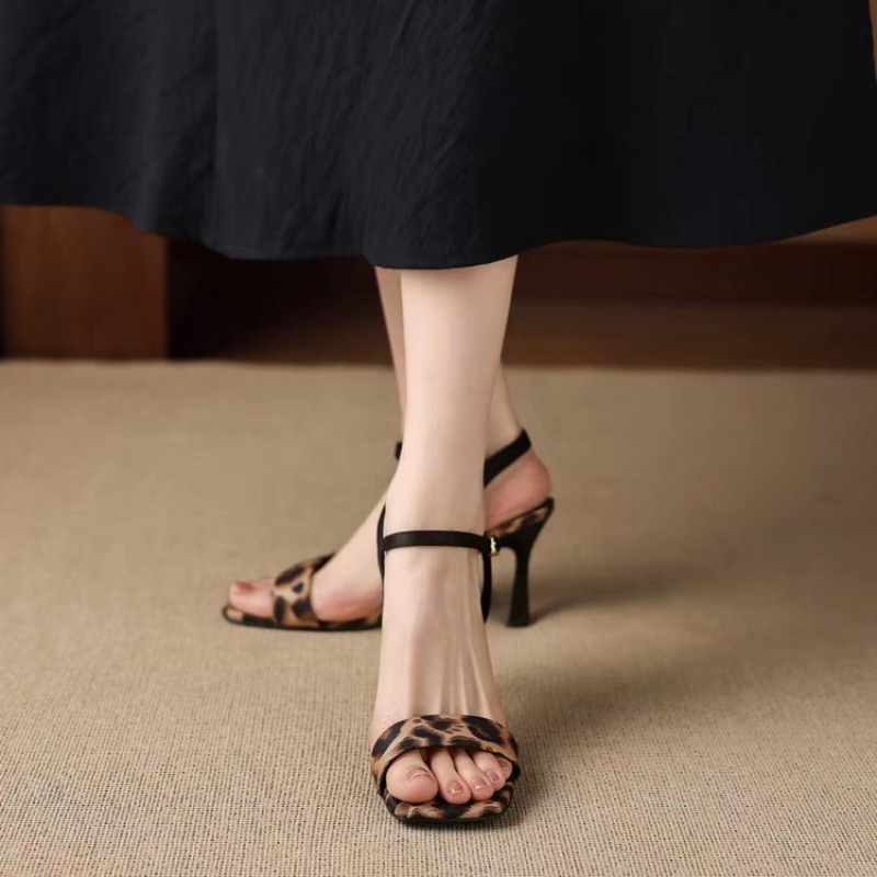 Sexy High-Heel-Sandalen mit Le – Leopard Print Heels Bewertung und Preis