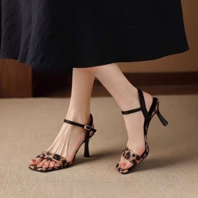 Sexy High-Heel-Sandalen mit Le – Leopard Print Heels Bewertung und Preis
