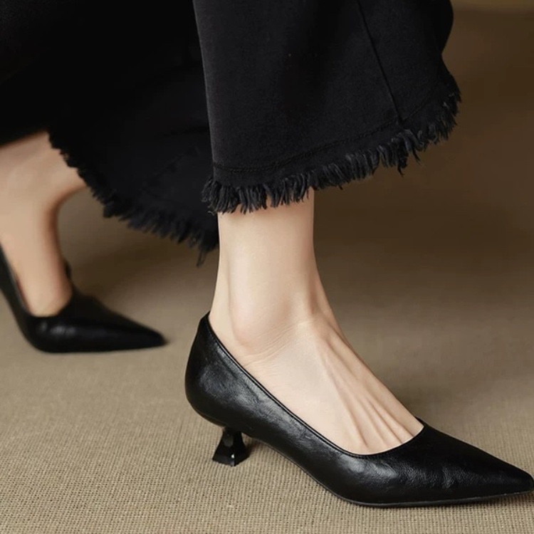 Einfache Stiletto-Einzelschuhe – Slingback Pumps Women Bewertung und Preis